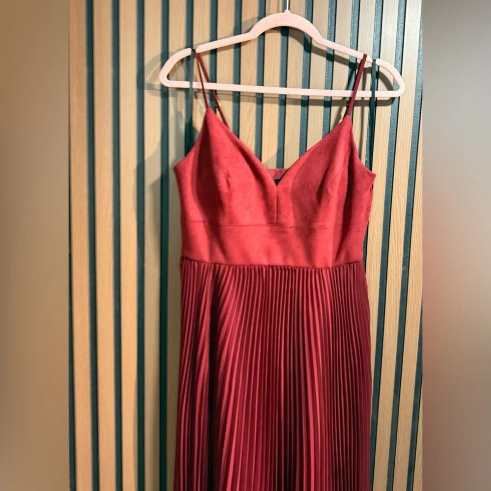 Laundry‎ by Shelli Segal Elegant Rust Pleated Dress Sz 8
